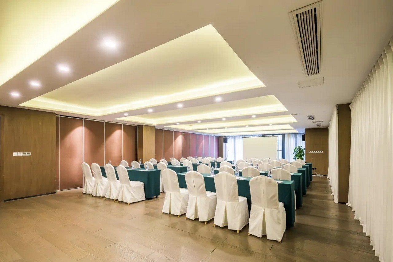Chengdu Chanyi Jincheng Courtyard Hotel Exterior photo